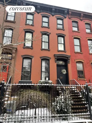 Homes for rent in Brooklyn | View 150 Dekalb Avenue, GARDEN | 2 Beds, 1 Bath