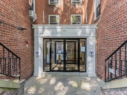 Homes for sale in Yonkers | View 1 Hawley Terrace Unit# 4J | 2 Beds, 1 Bath