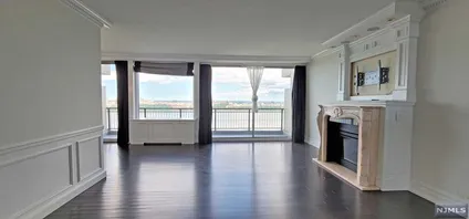 Homes for sale in Fort Lee | View 2 Horizon Road Unit# 1016 | 3 Beds, 2 Baths