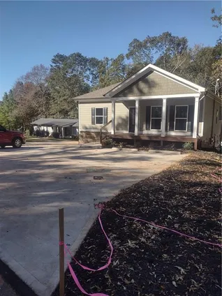 Homes for rent in Hoschton | View 348 White Street | 3 Beds, 2 Baths
