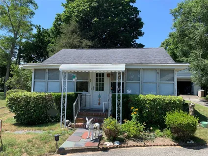 Homes for sale in East Quogue | View 17 Willow Shade Avenue | 2 Beds, 1 Bath
