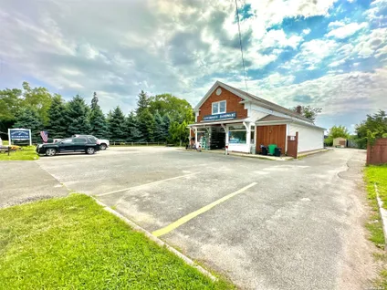 Homes for sale in Cutchogue | View 28970 Main Road