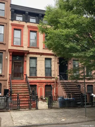 Homes for sale in Bedford-Stuyvesant | View 473 Putnam Ave | 6 Beds, 2 Baths