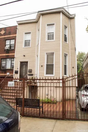 Homes for sale in East New York | View 120 Milford Street, 1 | 6 Beds, 2 Baths