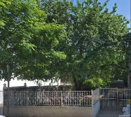 Homes for sale in East New York | View 707 Shepherd Avenue