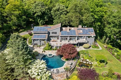 Homes for sale in Croton-On-Hudson | View 33 Mount Green Road | 6 Beds, 6 Baths