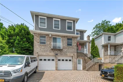 Homes for rent in Eastchester | View 84 Brook Street, 2 | 3 Beds, 2 Baths