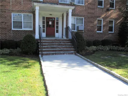 Homes for rent in Yonkers | View 811 Palmer Road, 3B | 2 Beds, 1 Bath