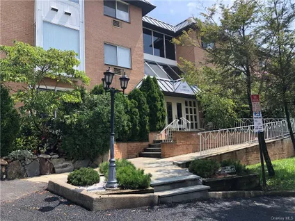 Homes for rent in Mamaroneck | View 300 Livingston Avenue, 2A | 2 Beds, 2 Baths