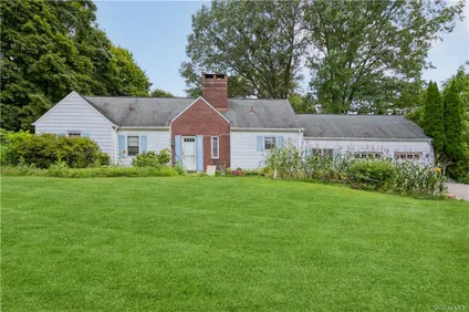 Homes for sale in Thornwood | View 75 Eton Road | 3 Beds, 1 Bath