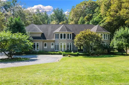 Homes for sale in Chappaqua | View 6 Trails End | 5 Beds, 5 Baths