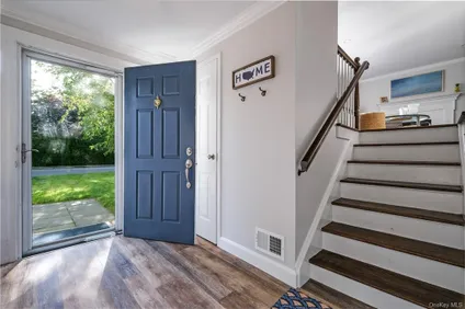 Homes for rent in Rye City | View 393 Milton Road | 3 Beds, 2 Baths