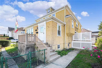 Homes for rent in Harrison | View 34 Oak Street | 2 Beds, 1 Bath
