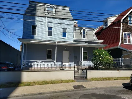 Homes for rent in Yonkers | View 73-75 Hawthorne Avenue, 2 | 2 Beds, 1 Bath