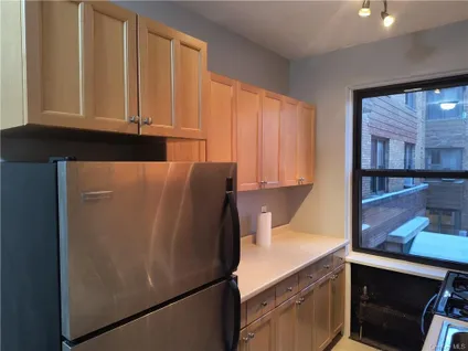 Homes for rent in White Plains | View 2 Greenridge Avenue, 2E | 2 Beds, 1 Bath