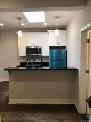 Homes for rent in Dobbs Ferry | View 92 Main Street, 1 | 2 Beds, 2 Baths