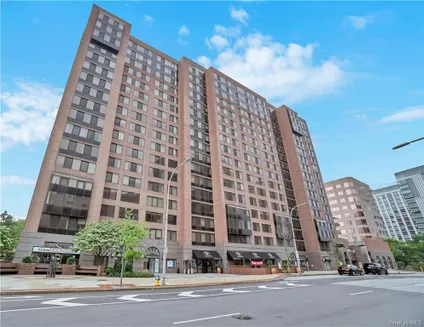 Homes for rent in White Plains | View 4 Martine Avenue, 1212 | 1 Bed, 1 Bath