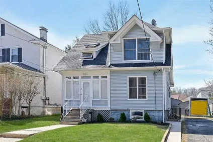 Homes for rent in Yonkers | View 147 Clunie Avenue | 3 Beds, 2 Baths