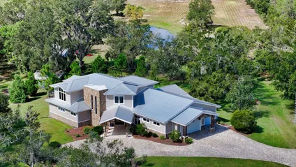 Homes for sale in Sarasota | View 8253 Coash Road | 4 Beds, 4 Baths