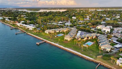 Homes for sale in Sarasota | View 4660 Ocean Boulevard, P1 | 2 Beds, 2 Baths