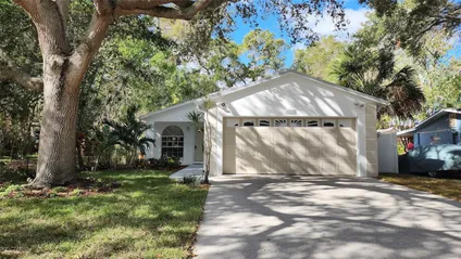 Homes for sale in Clearwater | View 1964 Oak Street | 3 Beds, 2 Baths