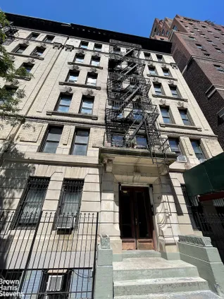 Homes for rent in Manhattan | View 61 East 95th Street, 12 | 3 Beds, 1 Bath