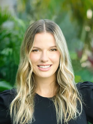 Bettina Nagy | Real Estate Agent | Corcoran