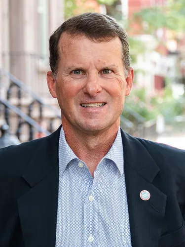Raymond Lynch