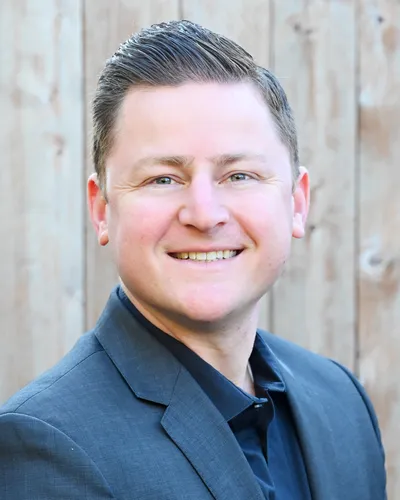 Chris Backer