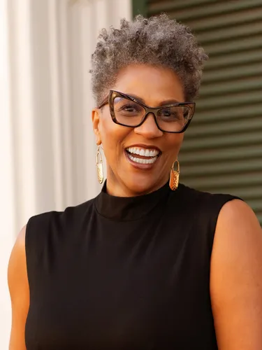 Renee Aaron