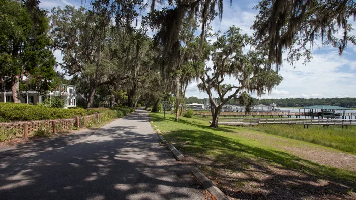 neighborhood main image Isle of Hope