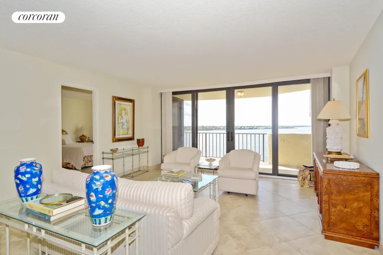 New York City Real Estate | View 1200 South Flagler Drive 604 | room 3 | View 4