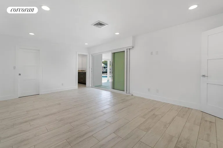 New York City Real Estate | View 27 Harbour Drive North | room 12 | View 13
