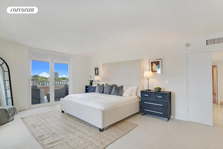 New York City Real Estate | View 120 SE 5th Ave PH33 | room 7 | View 8