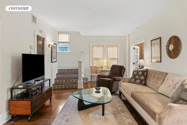New York City Real Estate | View 232 Plymouth Road | room 4 | View 5