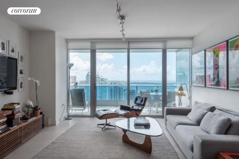 New York City Real Estate | View 200 Biscayne Blvd 4305 | View 1