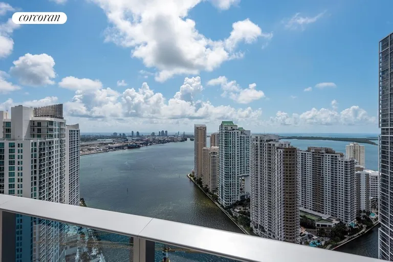 New York City Real Estate | View 200 Biscayne Blvd 4305 | room 4 | View 5
