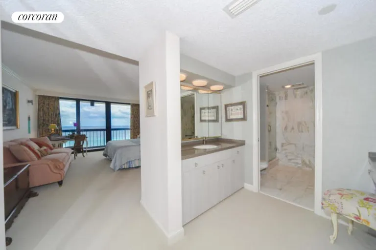 New York City Real Estate | View 4545 North Ocean Blvd #15A | room 7 | View 8