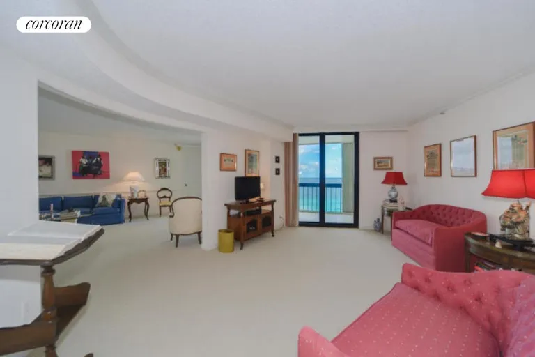 New York City Real Estate | View 4545 North Ocean Blvd #15A | room 11 | View 12
