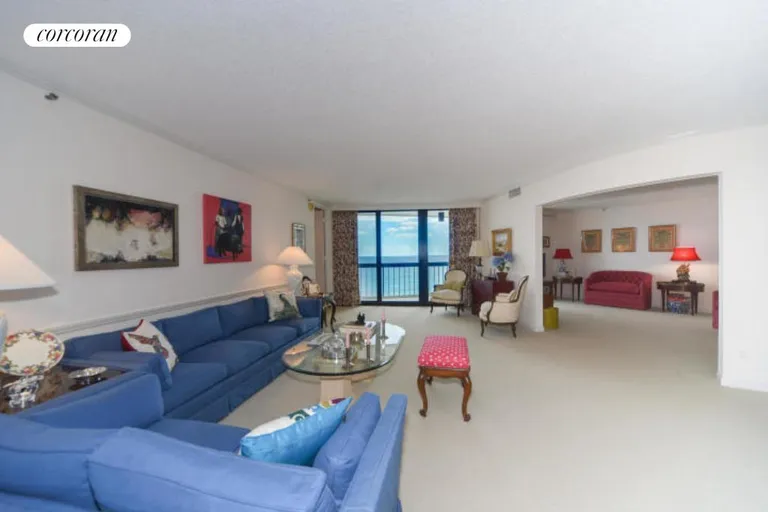 New York City Real Estate | View 4545 North Ocean Blvd #15A | room 14 | View 15