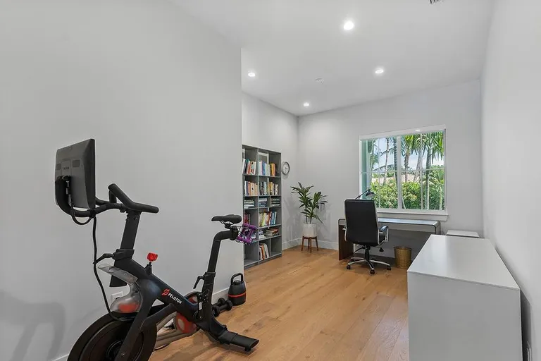New York City Real Estate | View 315 NW 16th Street | room 27 | View 28