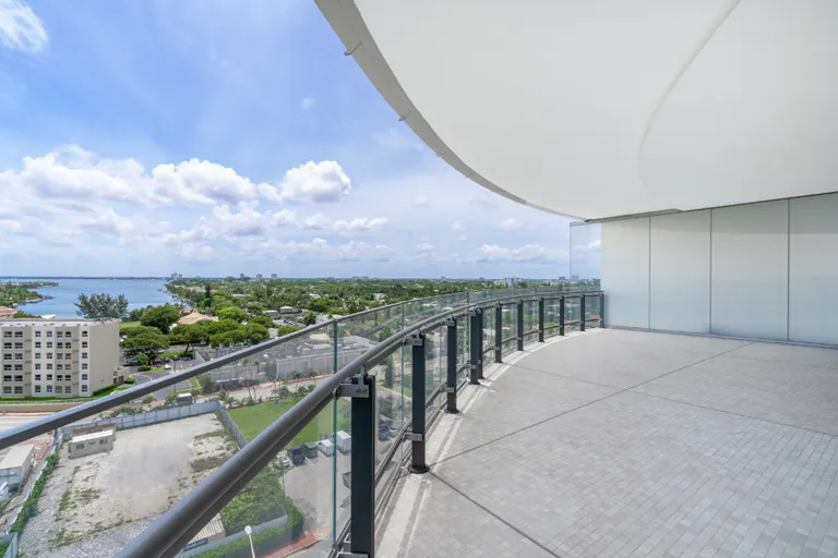 New York City Real Estate | View 8701 Collins Ave #906 | room 18 | View 19