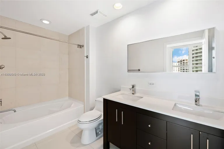 New York City Real Estate | View 186 SE 12th Ter #2302 | room 16 | View 17