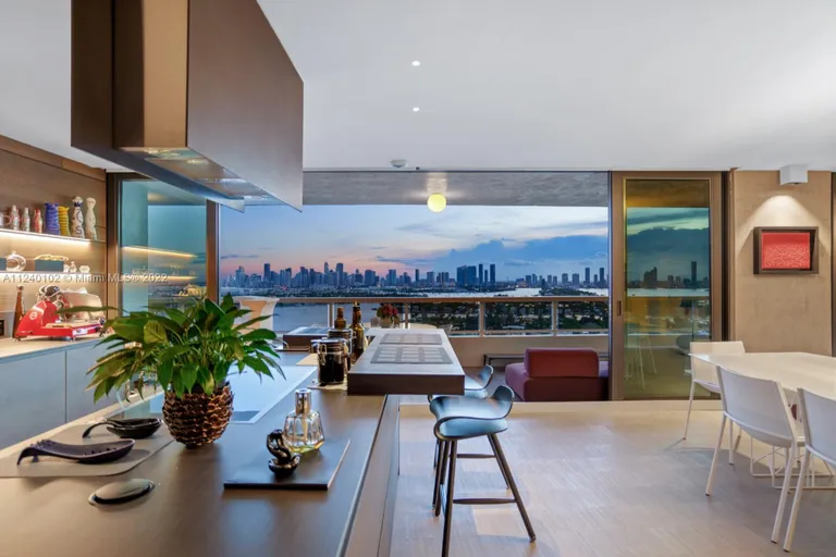 New York City Real Estate | View 9 Island Ave #T3 | room 7 | View 8