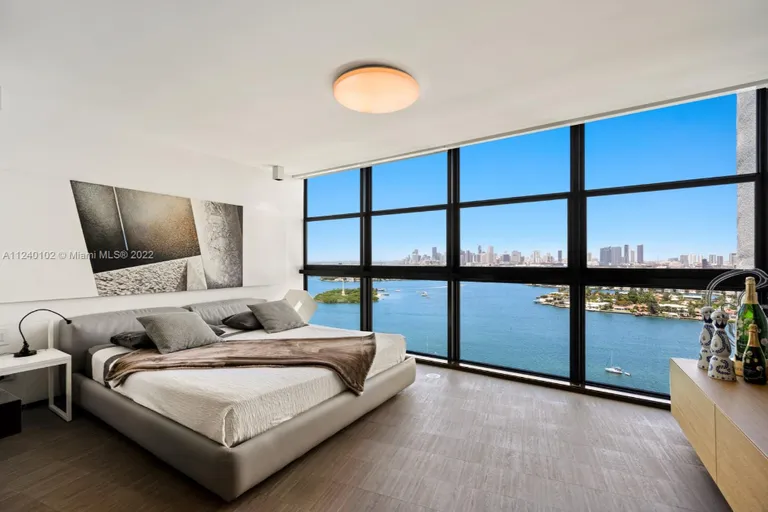 New York City Real Estate | View 9 Island Ave #T3 | room 14 | View 15