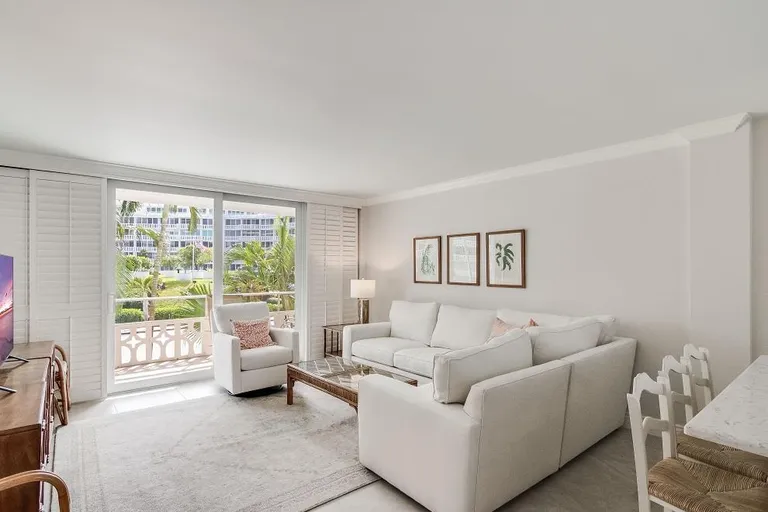 New York City Real Estate | View 139 Sunrise Avenue 204 | room 4 | View 5
