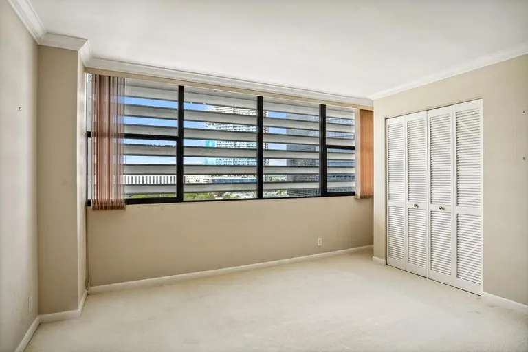 New York City Real Estate | View 400 North Flagler Drive #1102 | room 14 | View 15