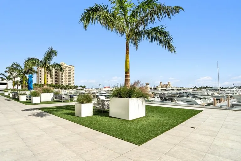 New York City Real Estate | View 400 North Flagler Drive #1102 | room 20 | View 21