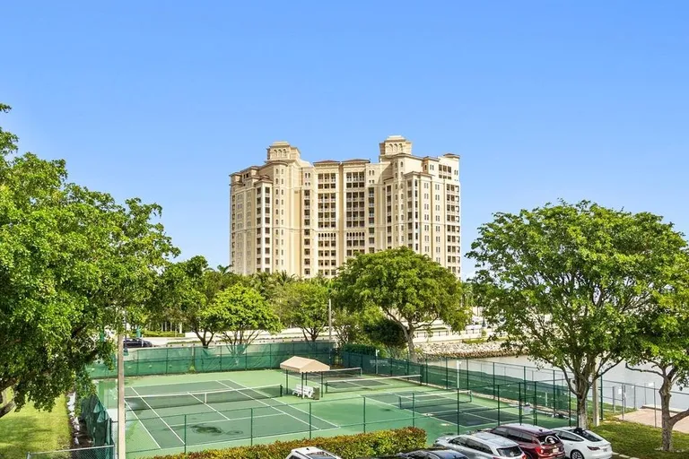 New York City Real Estate | View 400 North Flagler Drive #1102 | room 23 | View 24