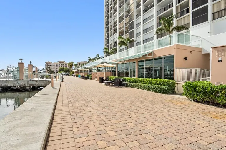New York City Real Estate | View 400 North Flagler Drive #1102 | room 24 | View 25